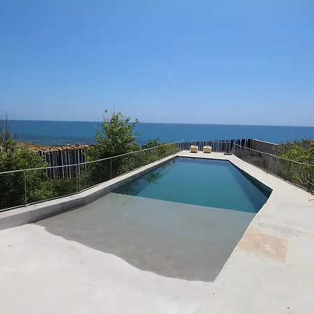 Villa Rivera *